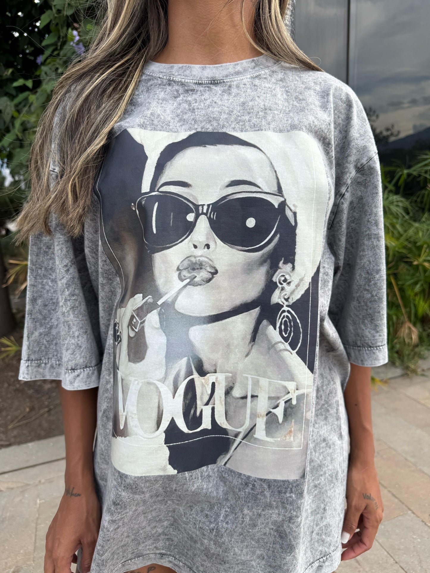 CAMISETA OVERSIZE ACID WASH MUJER