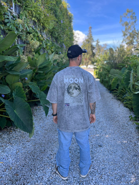 CAMISETA OVERSIZE ACID WASH LUNA