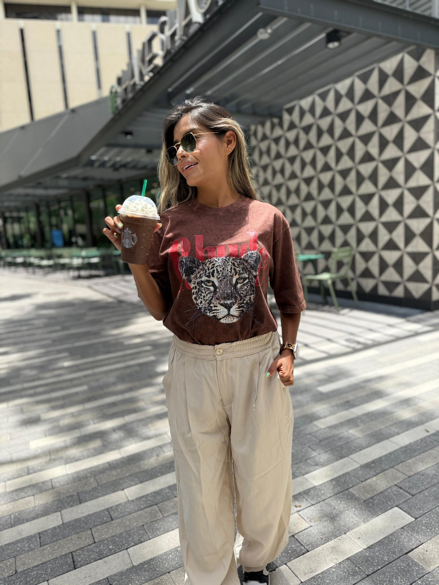 CAMISETA OVERSIZE ACID WASH JAGUAR